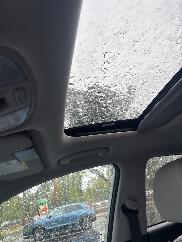 2023 Hyundai Kona SEL photo 2