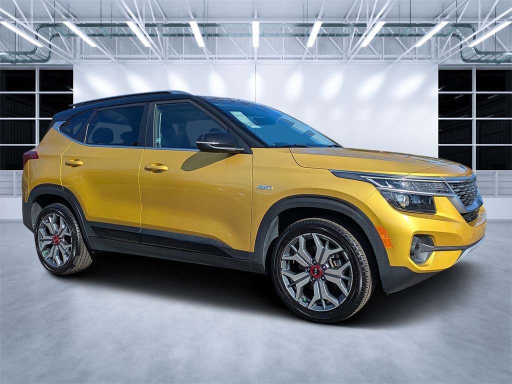 2021 Kia Seltos S's photo