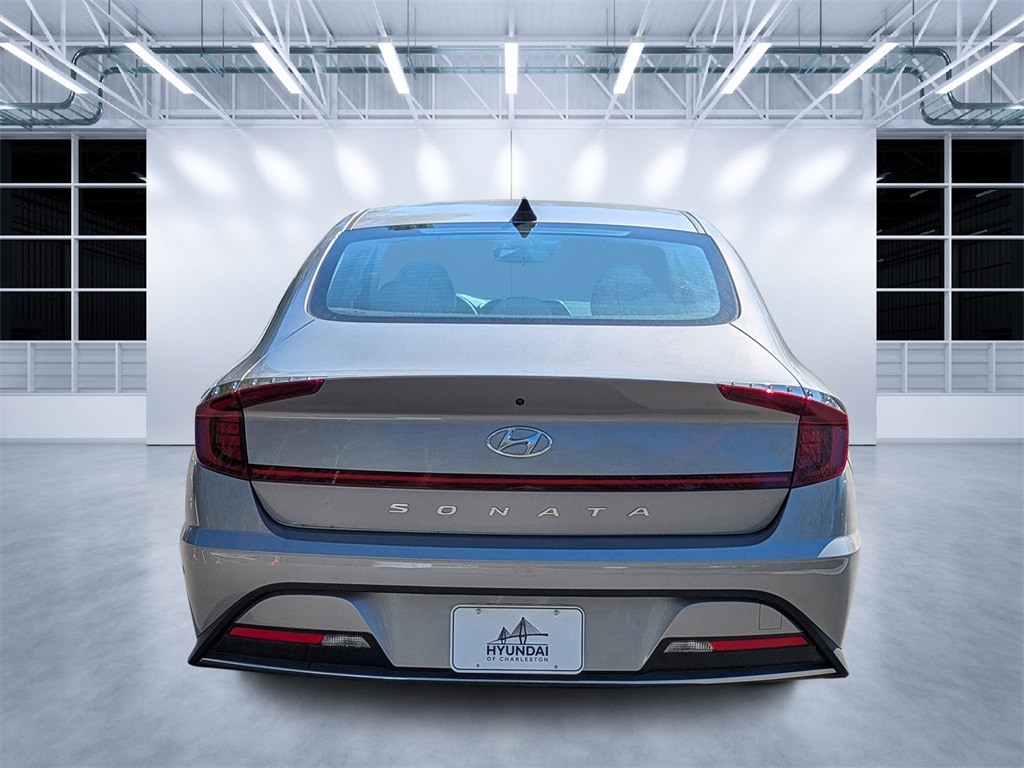 Used 2023 Hyundai Sonata SE Sedan