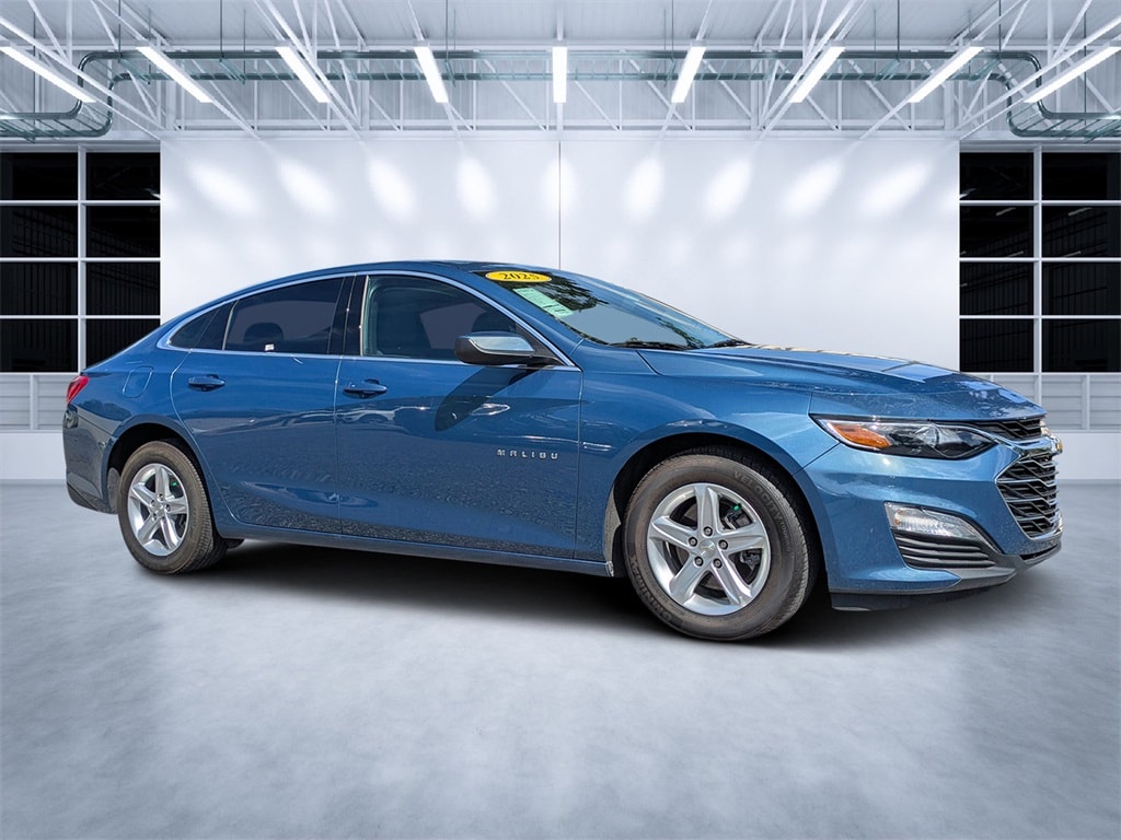 Used 2025 Chevrolet Malibu LS w/1LS Sedan