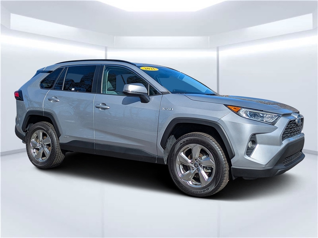 2021 Toyota RAV4 XLE Premium's photo