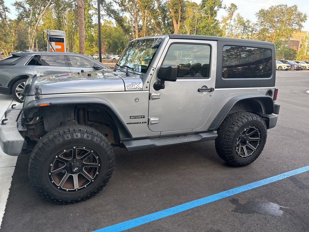 2017 Jeep Wrangler Sport photo 2