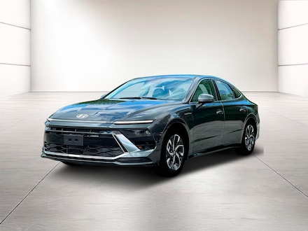 2025 Hyundai Sonata SEL Sedan