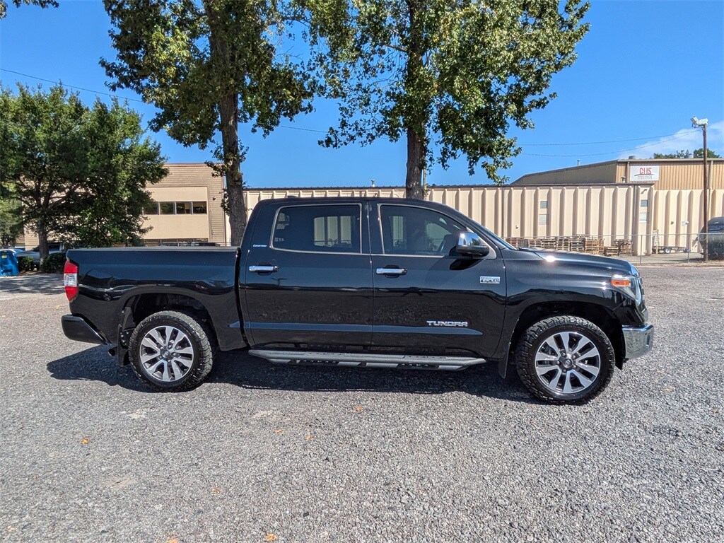2020 Toyota Tundra Limited Grade photo 2