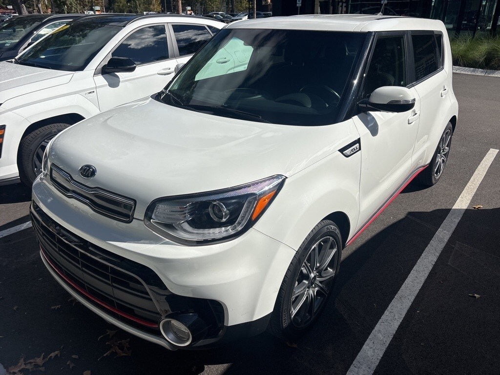 2018 Kia Soul Exclaim photo 2