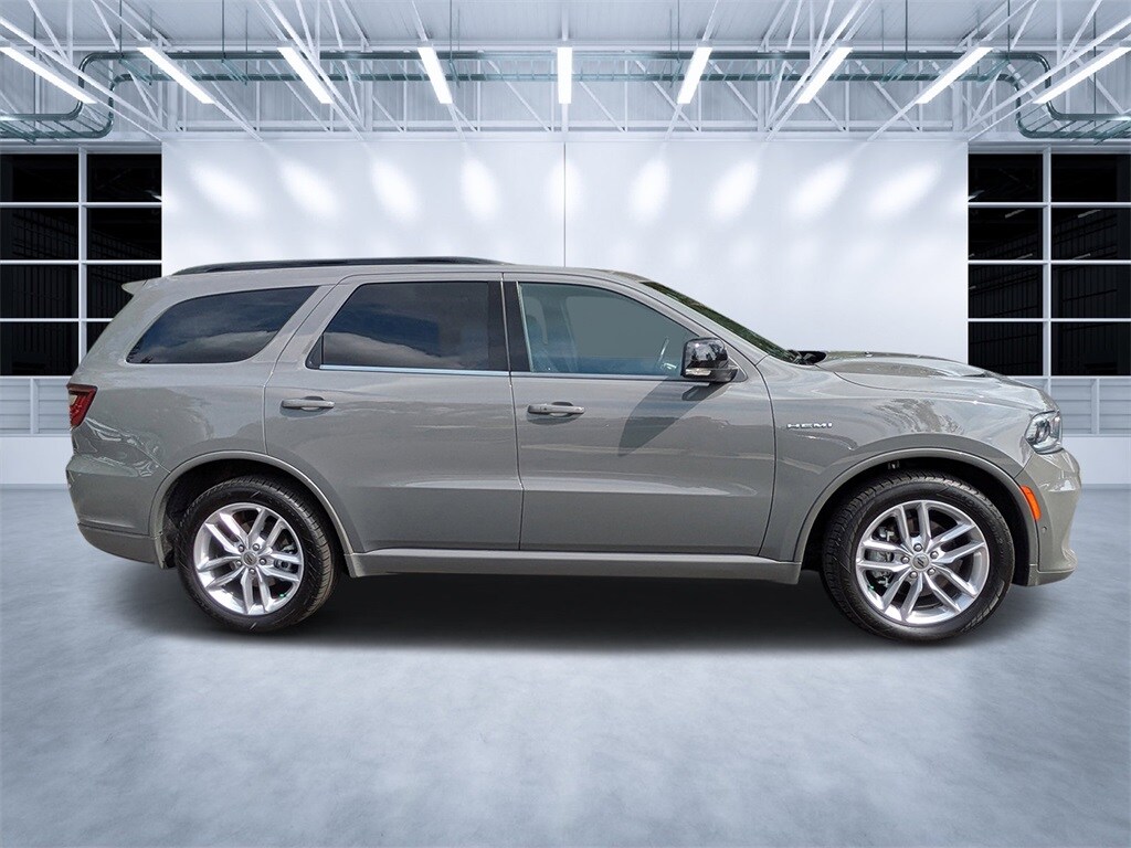 2023 Dodge Durango R/T Plus photo 2