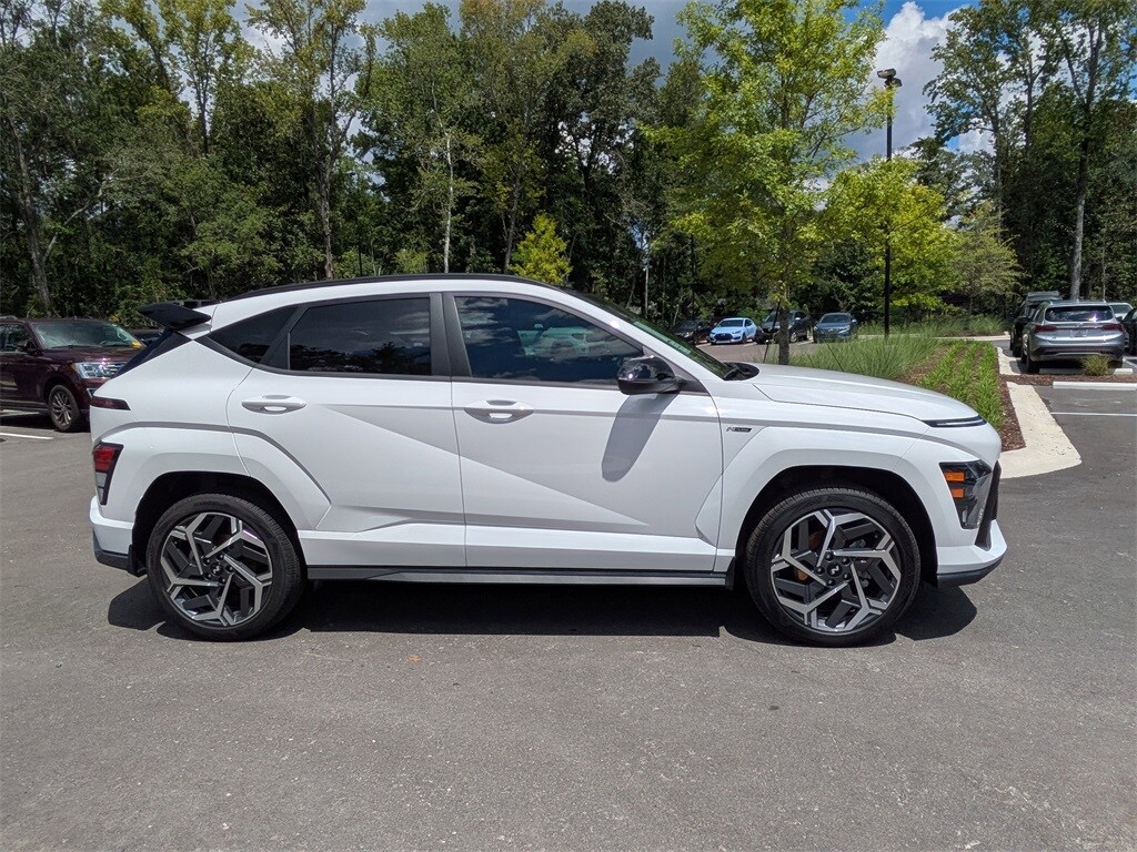 2024 Hyundai Kona N Line photo 3