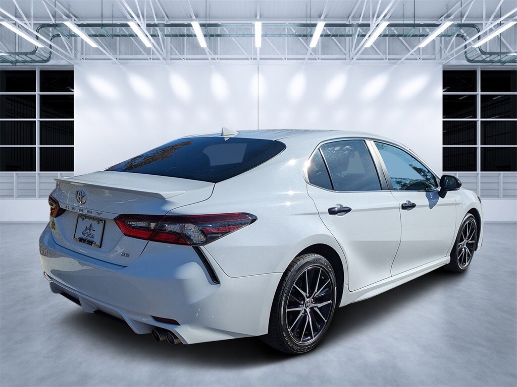Used 2022 Toyota Camry SE Sedan