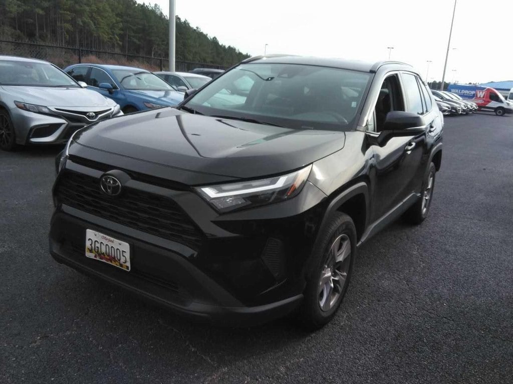 Used 2024 Toyota RAV4 XLE with VIN 2T3W1RFV5RC272617 for sale in Kansas City