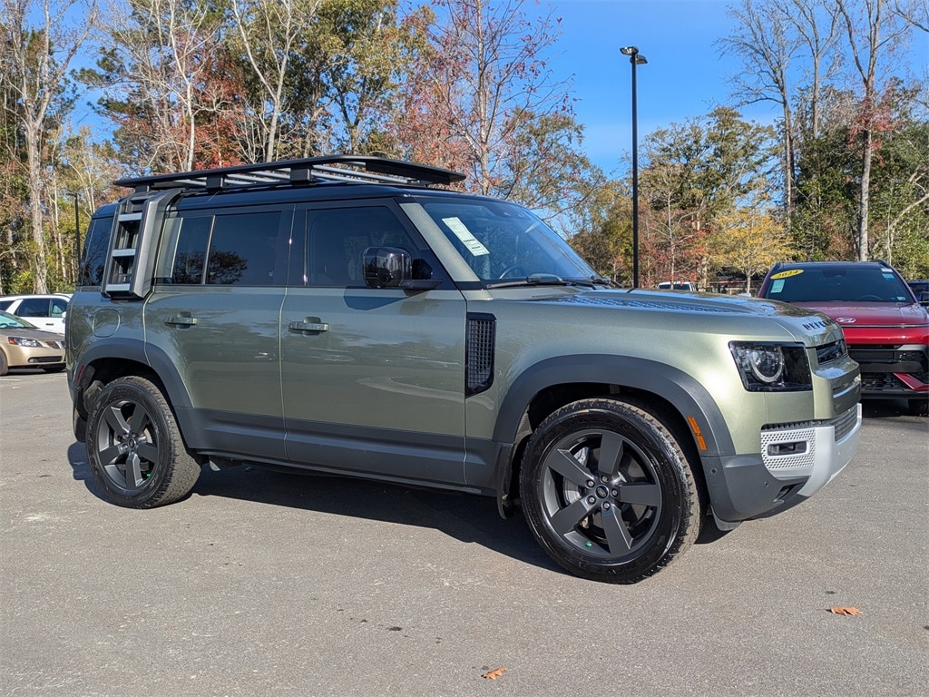 2020 Land Rover Defender HSE's photo