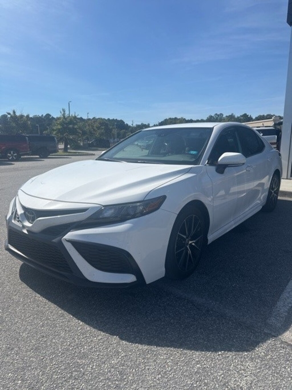 Used 2022 Toyota Camry SE Sedan