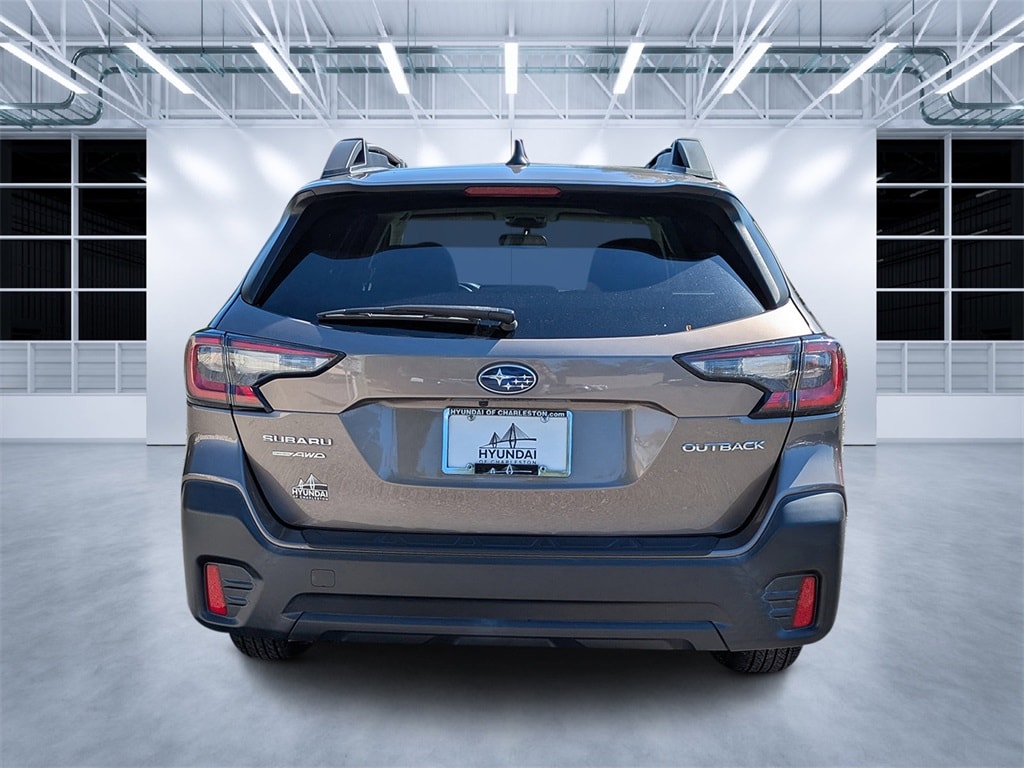 Used 2021 Subaru Outback Premium SUV