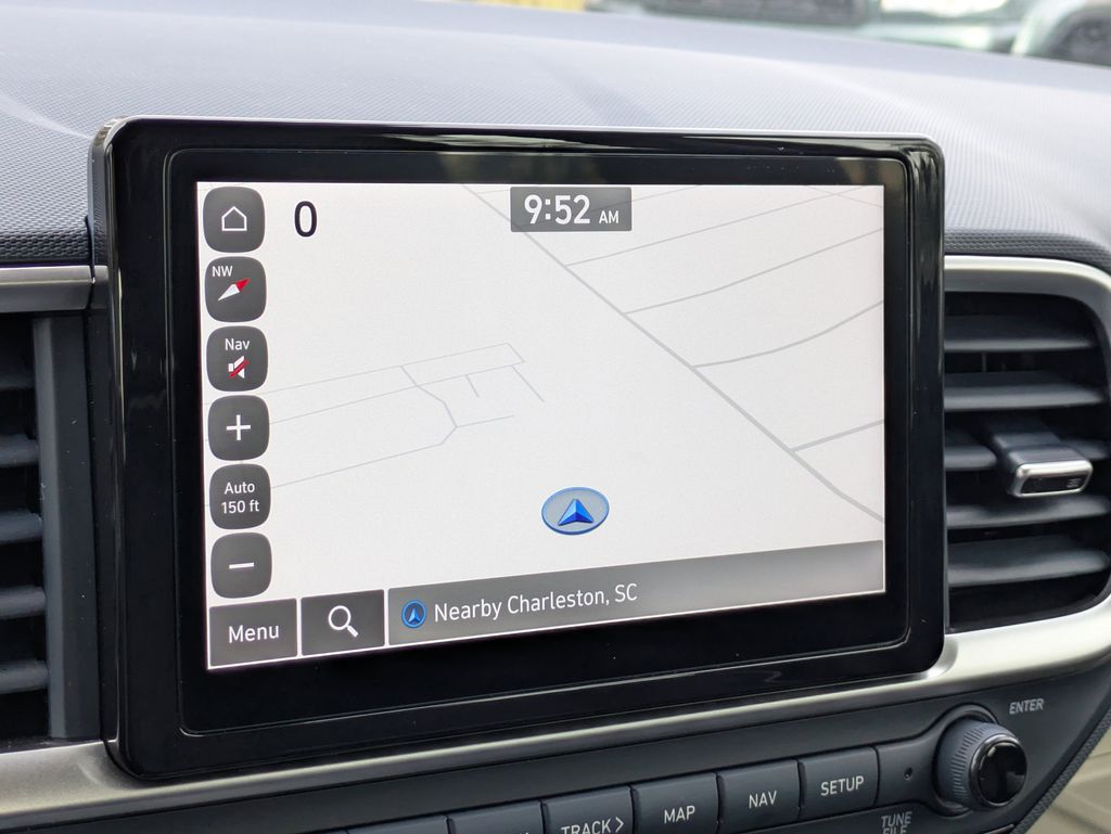 2025 Hyundai Venue Limited - Photo 22