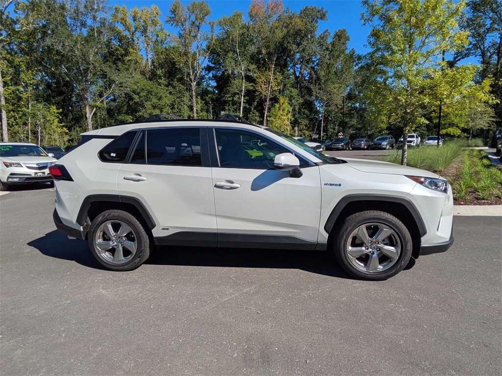 2021 Toyota RAV4 Hybrid XLE Premium photo 2