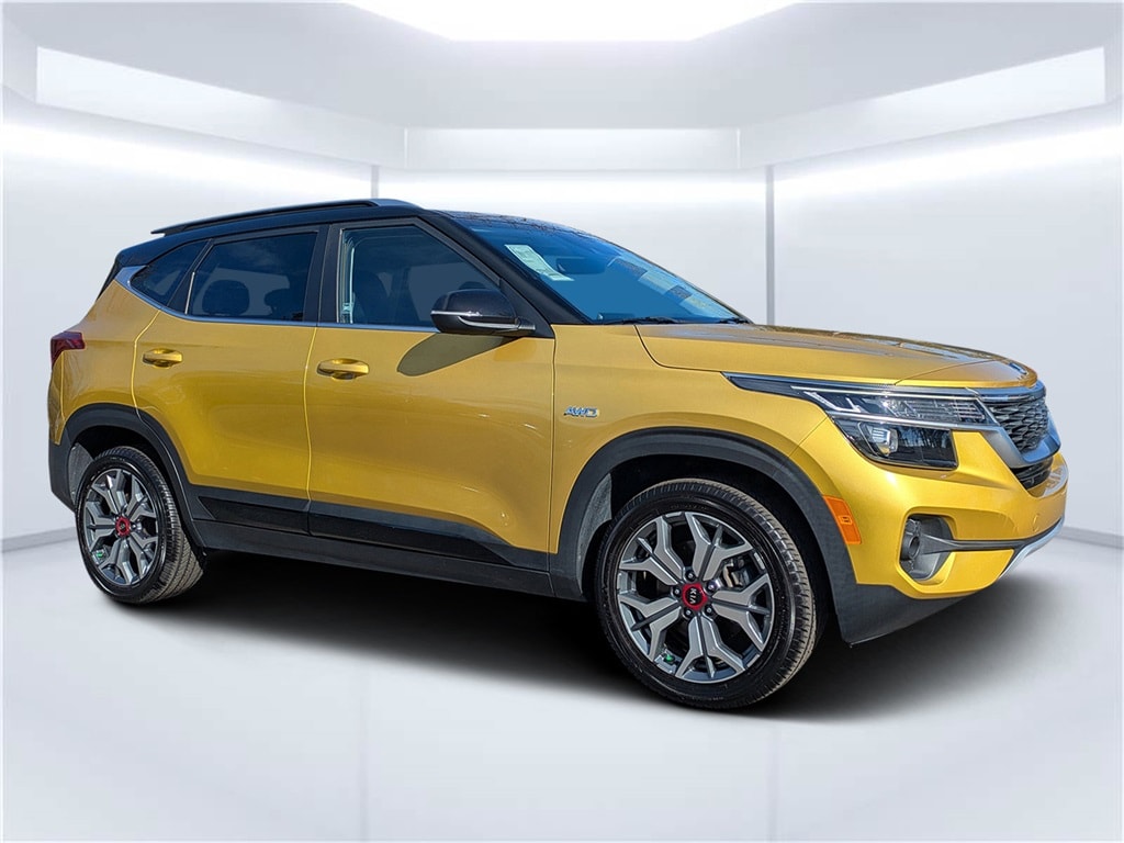 2021 Kia Seltos S's photo