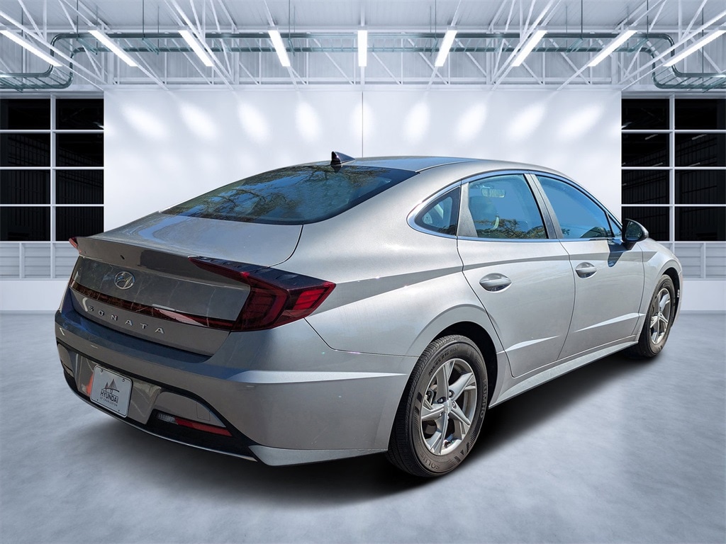 Used 2023 Hyundai Sonata SE Sedan