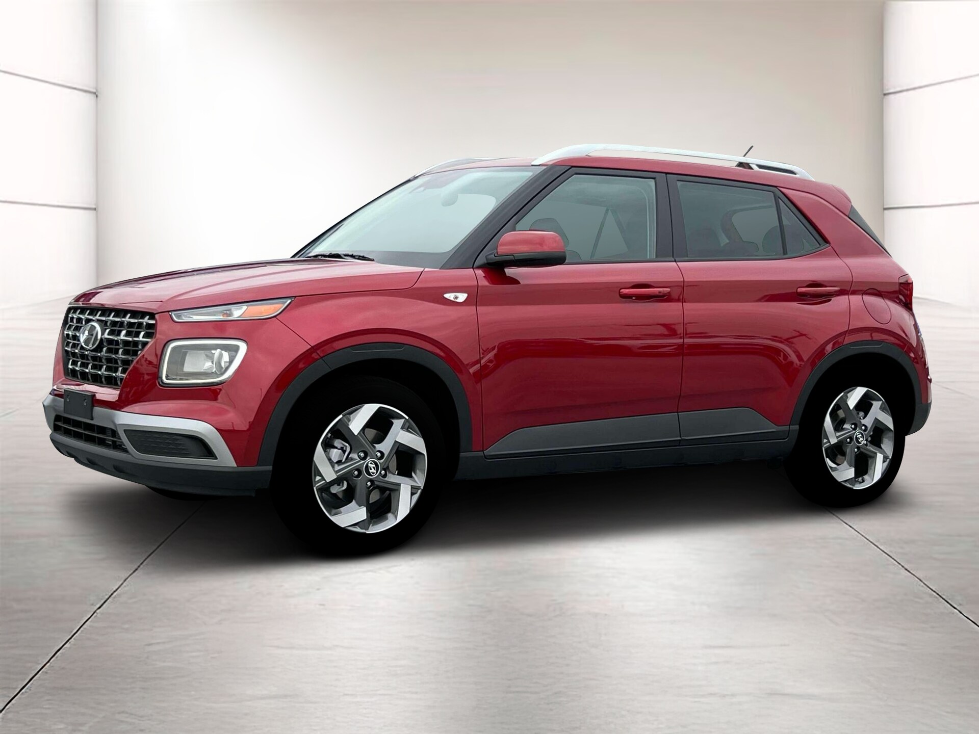 2025 Hyundai Venue SEL photo 2