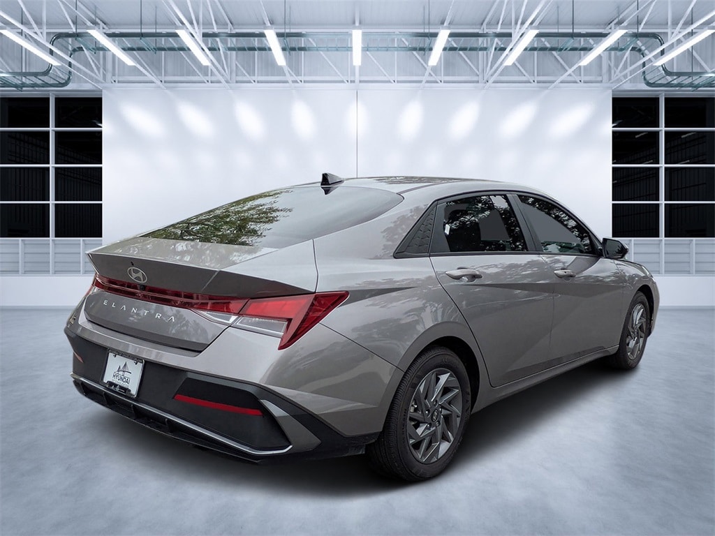 Certified 2024 Hyundai Elantra SEL Sedan