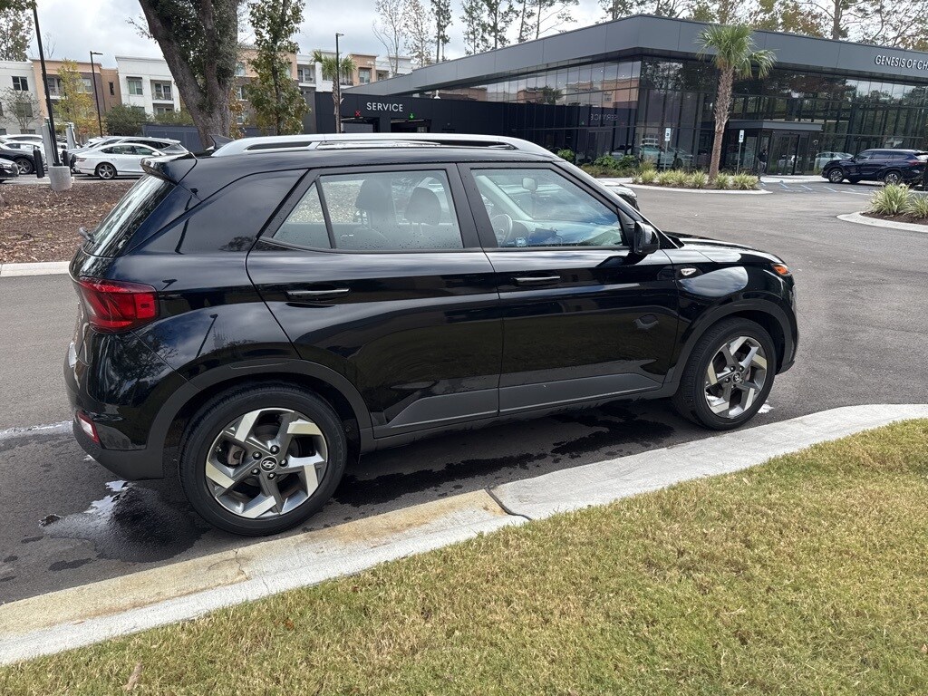 Used 2021 Hyundai Venue SEL SUV