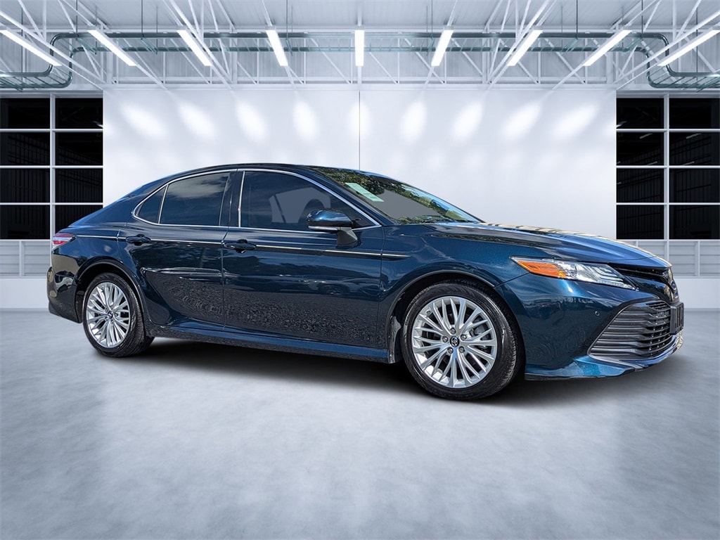 Used 2018 Toyota Camry XLE Sedan