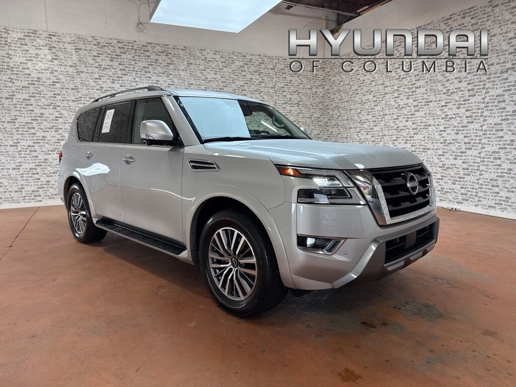 2023 Nissan Armada SL's photo