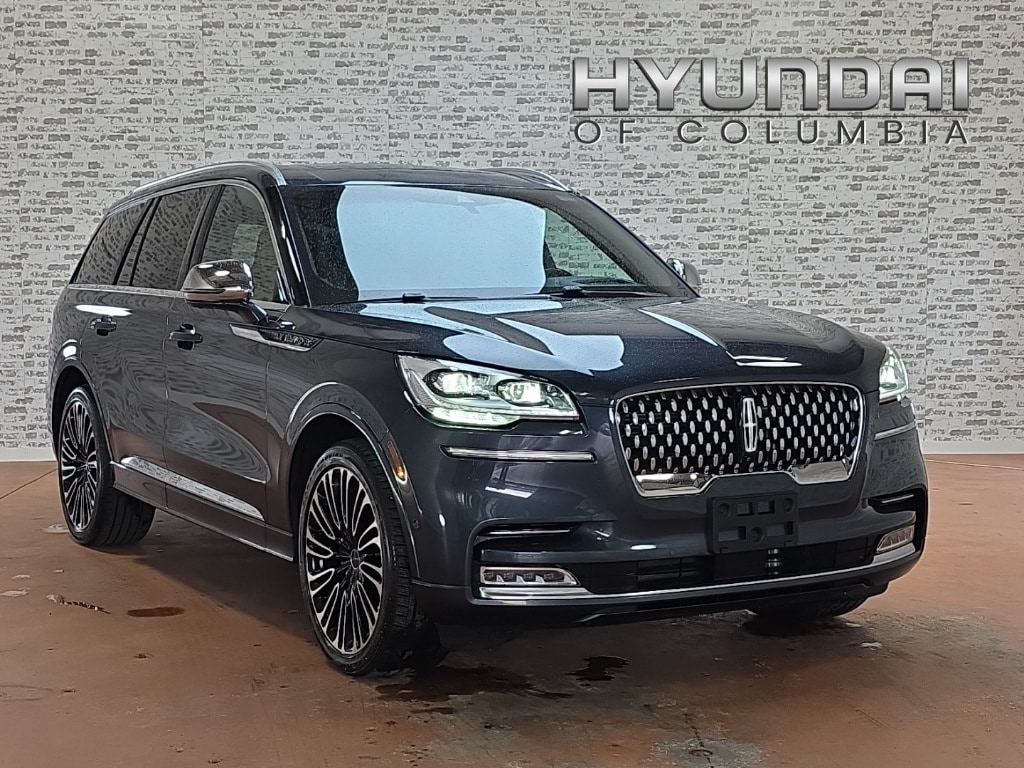 2021 Lincoln Aviator Black Label's photo