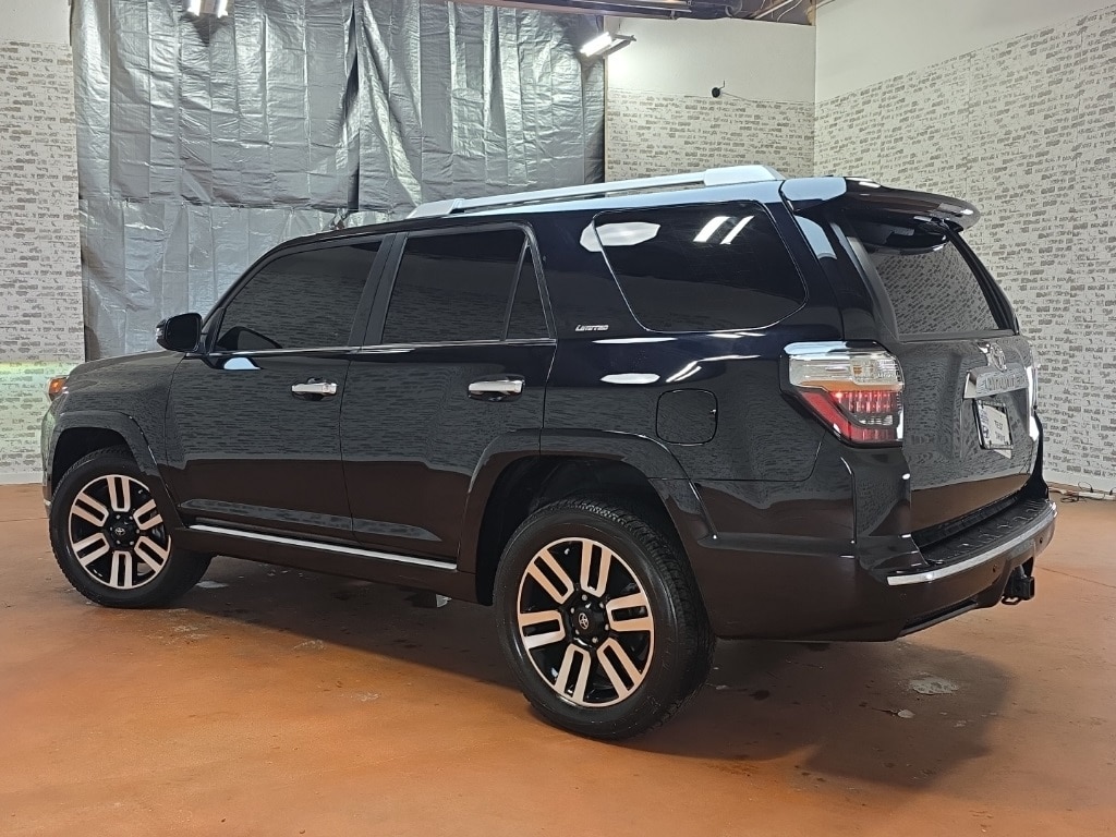 2022 Toyota 4Runner Limited photo 4