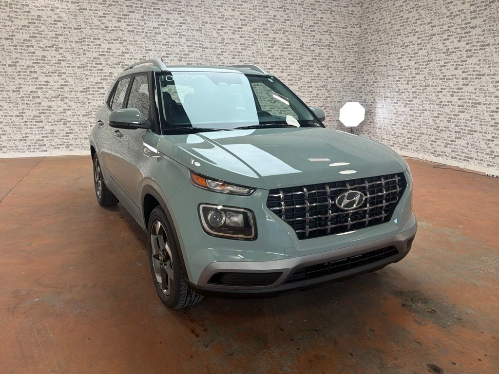 New 2026 Hyundai Venue SEL SUV