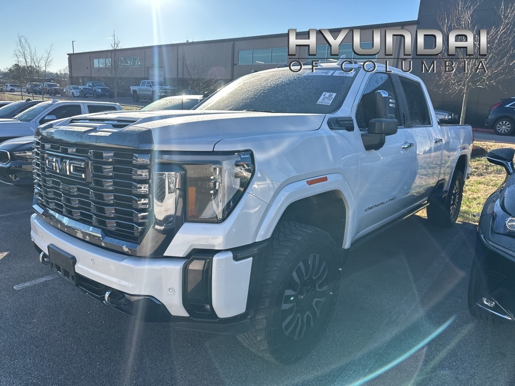 2024 GMC Sierra 3500HD Denali Ultimate's photo