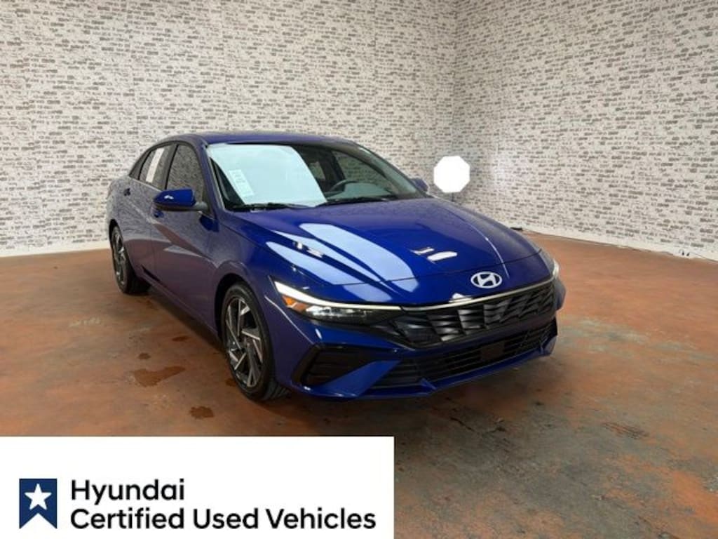 Certified 2025 Hyundai Elantra SEL Convenience Sedan