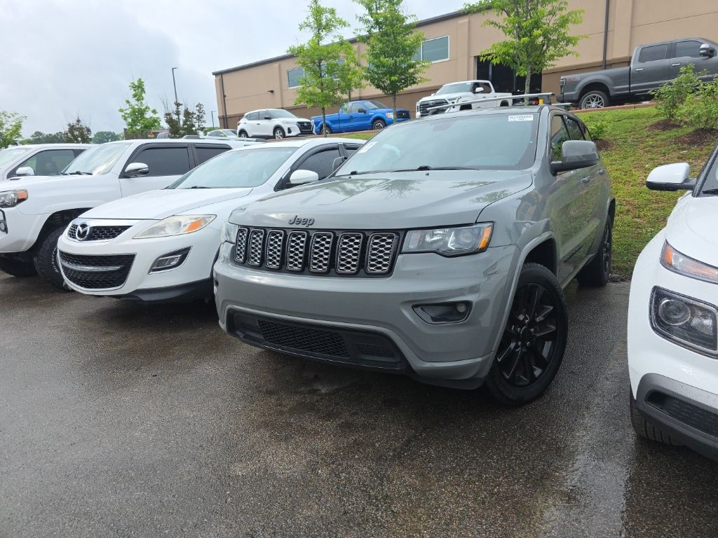 2020 Jeep Grand Cherokee Altitude 4WD's photo