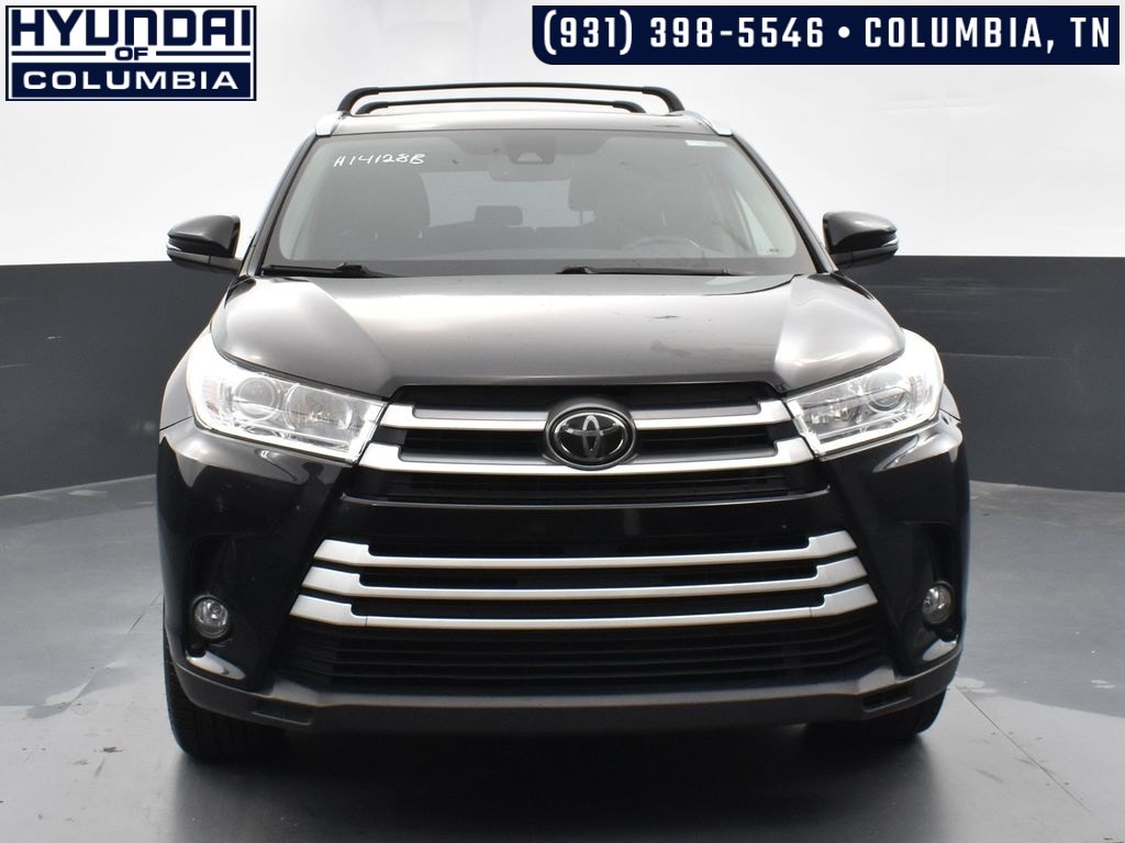 Used 2019 Toyota Highlander XLE with VIN 5TDJZRFH6KS587641 for sale in Columbia, TN