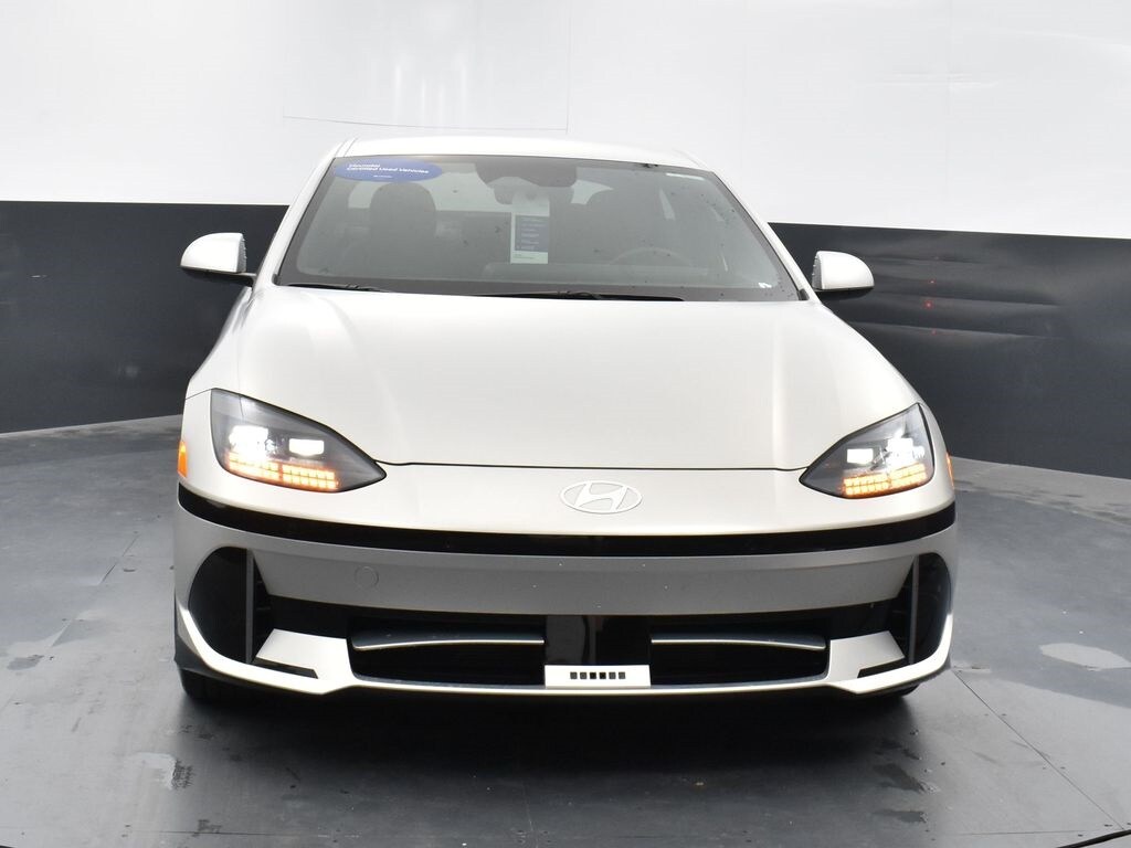 2025 Hyundai Ioniq 6 SEL photo 2