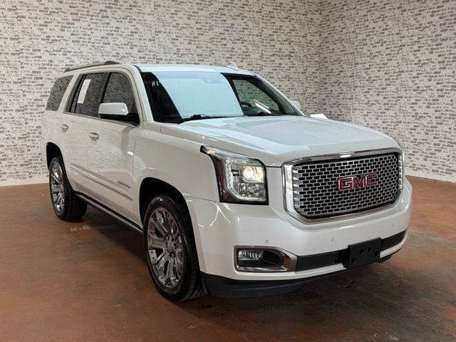 2017 GMC Yukon 4WD Denali's photo
