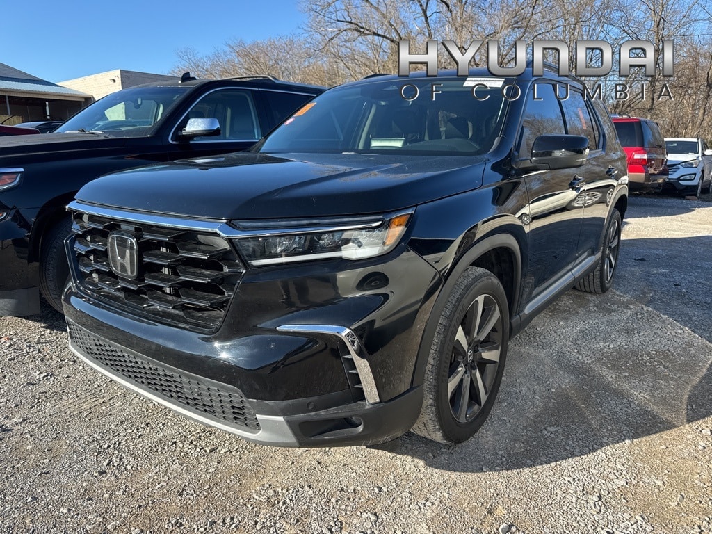 2023 Honda Pilot Touring's photo