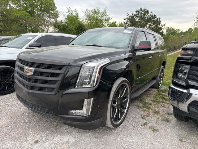 2020 Cadillac Escalade ESV AWD Luxury's photo