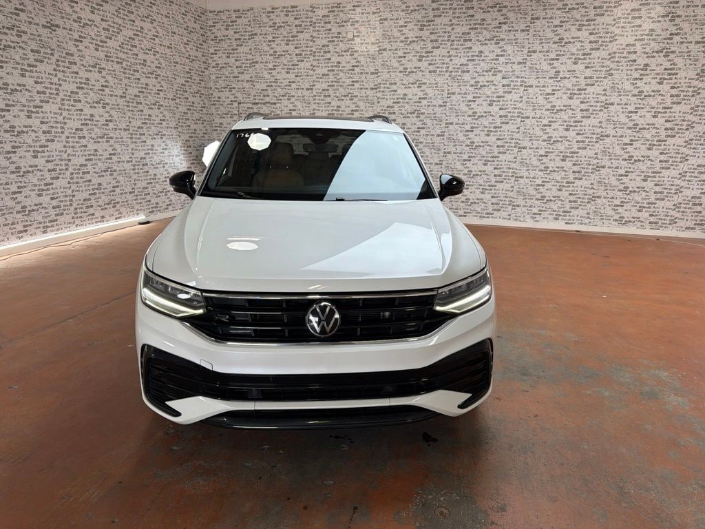 Used 2024 Volkswagen Tiguan 2.0T SE R-Line Black SUV