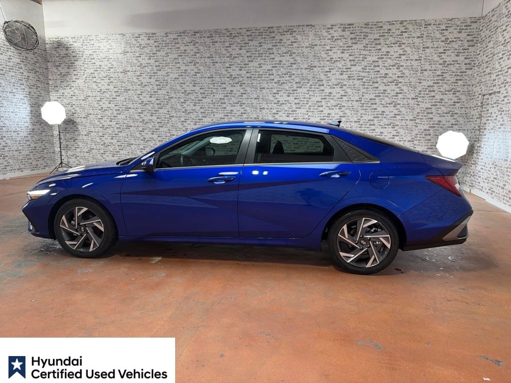 Certified 2025 Hyundai Elantra SEL Convenience Sedan