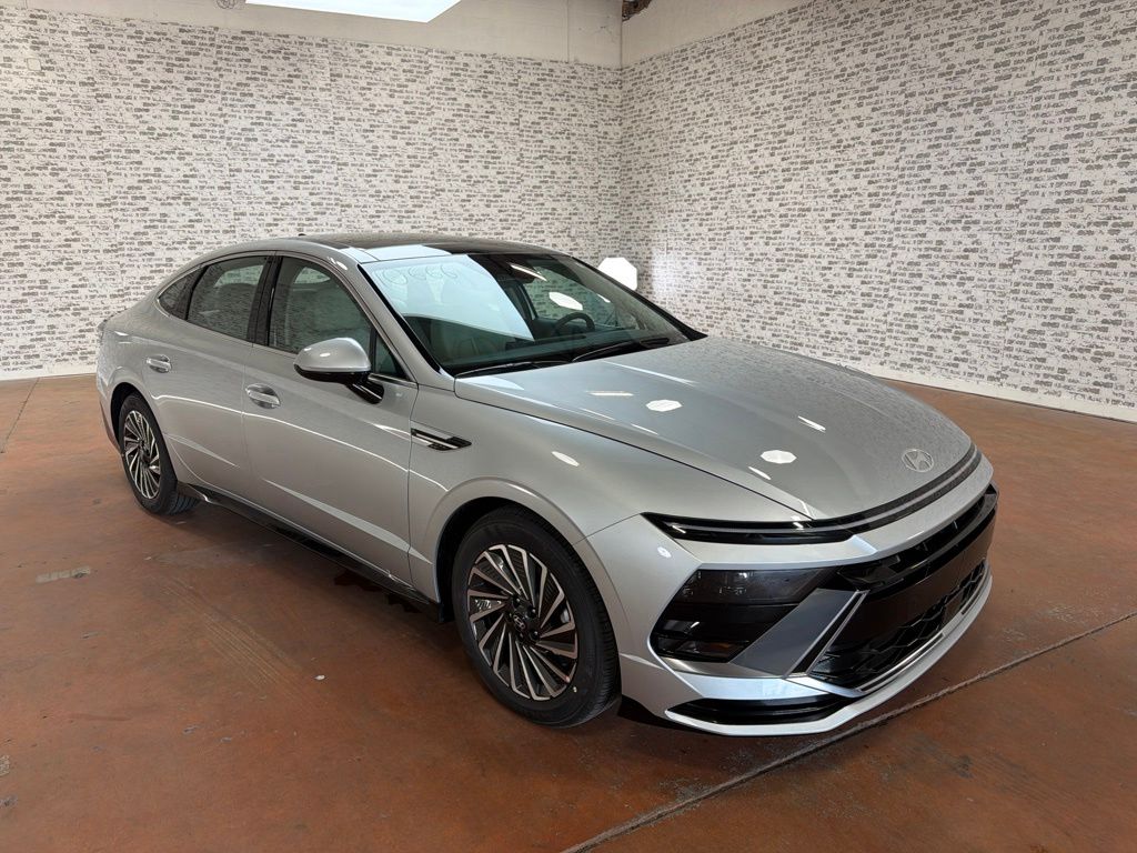 New 2026 Hyundai Sonata Hybrid SEL