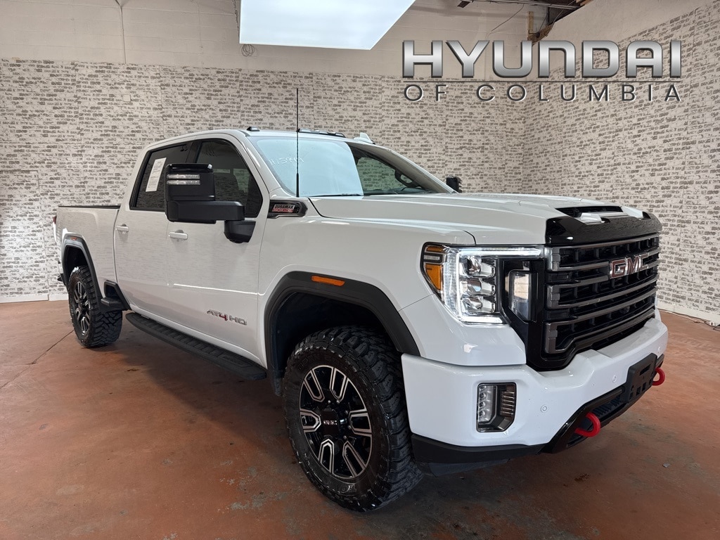 2023 GMC Sierra 2500HD AT4's photo