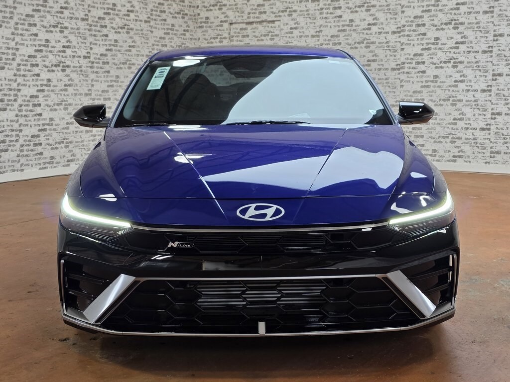 2026 Hyundai Elantra SEL Sport photo 2