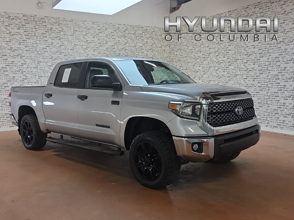 2020 Toyota Tundra SR5's photo