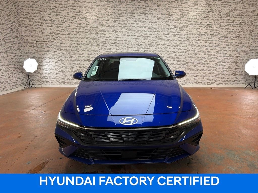 Certified 2025 Hyundai Elantra SEL Convenience Sedan