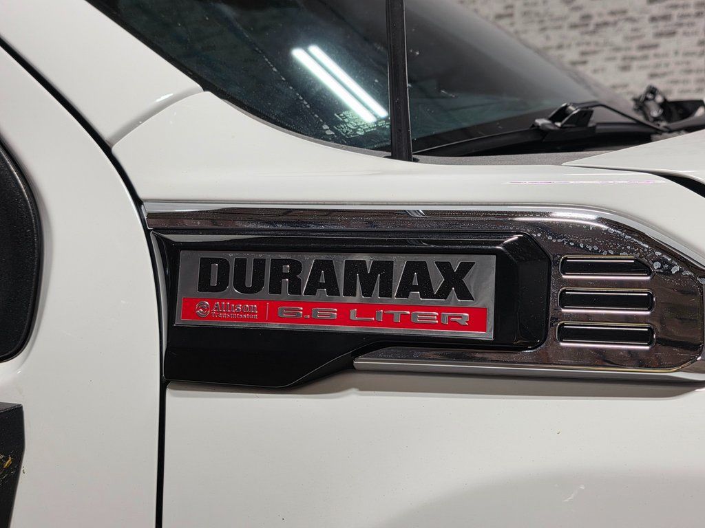 2024 GMC Sierra 3500HD Pro - Photo 11