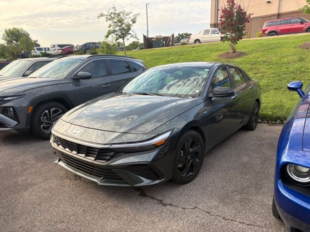 Used 2026 Hyundai Elantra SEL Sport Sedan