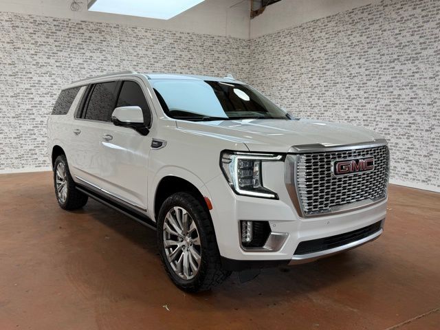 2022 GMC Yukon Denali AWD's photo