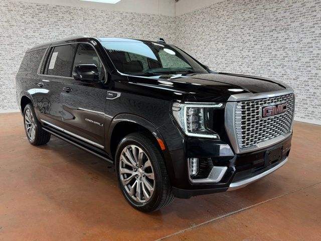 2021 GMC Yukon Denali AWD's photo