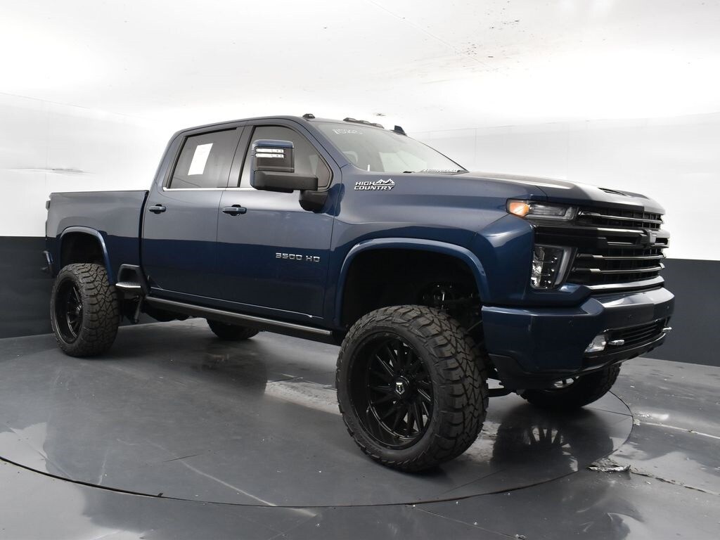 2021 Chevrolet Silverado 3500HD High Country photo 2