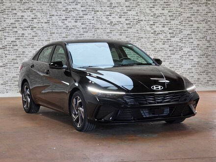 2026 Hyundai Elantra Limited Sedan