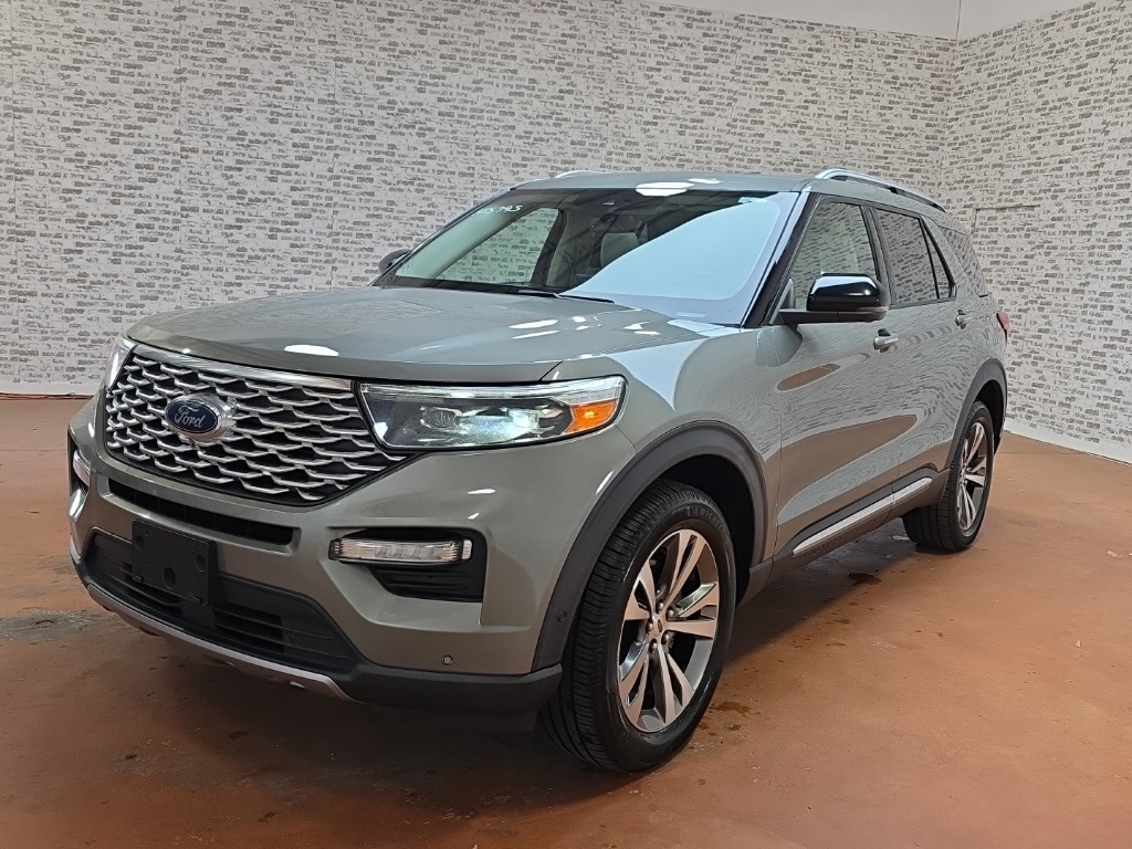 2020 Ford Explorer Platinum photo 3